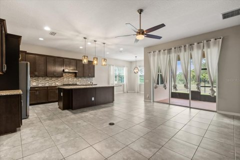Villa ou maison à vendre à Apopka, Floride: 5 chambres, 250 m2 № 2101563 - photo 8