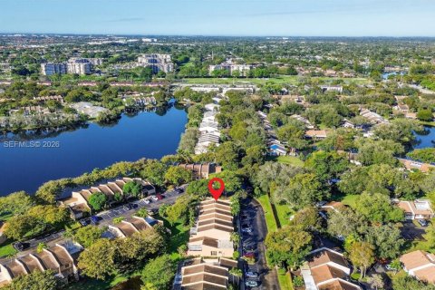 Купить кондоминиум в Пемброк-Пайнс, Флорида 2 спальни, 100.33м2, № 2005965 - фото 6