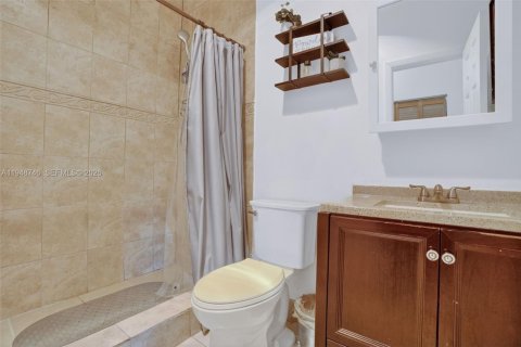 Купить кондоминиум в Пемброк-Пайнс, Флорида 2 спальни, 100.33м2, № 2005965 - фото 18