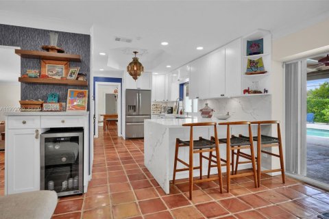 House in Palmetto Bay, Florida 5 bedrooms, 301.56 sq.m. № 2067659 - photo 13
