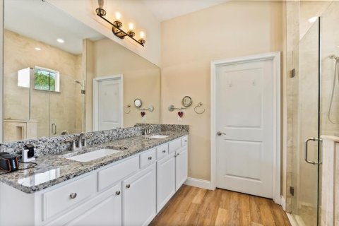 House in DeBary, Florida 4 bedrooms, 219.9 sq.m. № 1912094 - photo 11