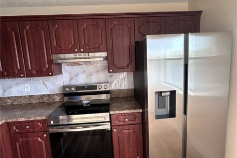 Condominio en alquiler en Homestead, Florida, 3 dormitorios, 111.02 m2 № 1969368 - foto 6