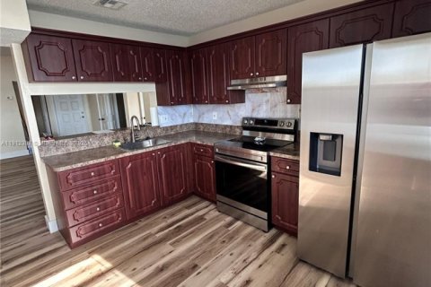 Condominio en alquiler en Homestead, Florida, 3 dormitorios, 111.02 m2 № 1969368 - foto 5