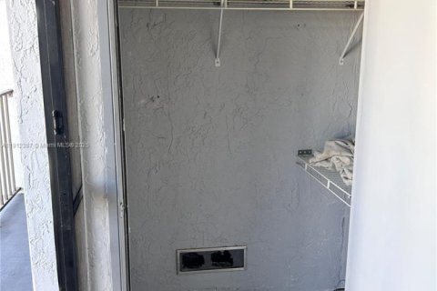 Condominio en alquiler en Homestead, Florida, 3 dormitorios, 111.02 m2 № 1969368 - foto 16