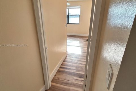 Condominio en alquiler en Homestead, Florida, 3 dormitorios, 111.02 m2 № 1969368 - foto 11