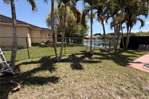 Immobilier commercial à louer à Miami, Floride: 1 chambre, 211.82 m2 № 2276168 - photo 15