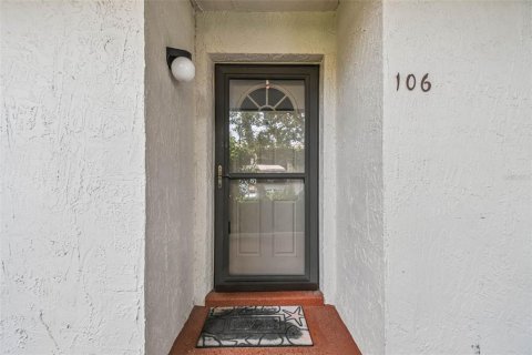 Condo in Port Richey, Florida, 2 bedrooms  № 1858426 - photo 3