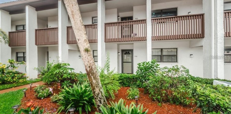 Condo in Port Richey, Florida, 2 bedrooms № 1858426