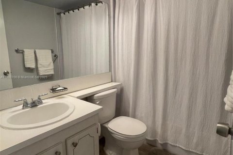 Copropriété à louer à Deerfield Beach, Floride: 2 chambres, 76.18 m2 № 1960060 - photo 8