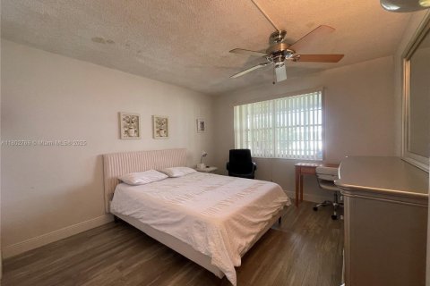 Copropriété à louer à Deerfield Beach, Floride: 2 chambres, 76.18 m2 № 1960060 - photo 16