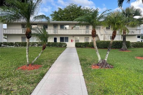 Copropriété à louer à Deerfield Beach, Floride: 2 chambres, 76.18 m2 № 1960060 - photo 1