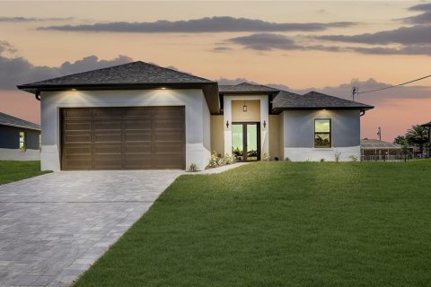 Casa en Cape Coral, Florida 3 dormitorios, 144.37 m2 № 2224548