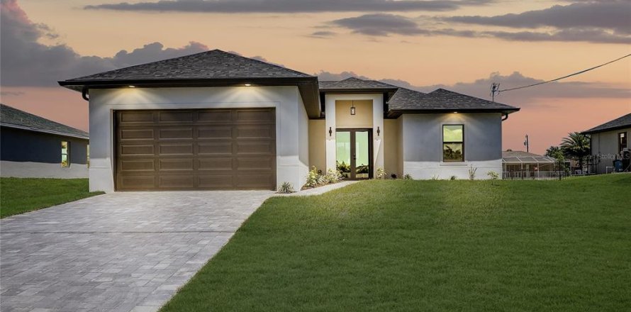 Casa en Cape Coral, Florida 3 dormitorios, 144.37 m2 № 2224548