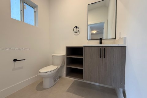 Casa en venta en Fort Lauderdale, Florida, 3 dormitorios № 1920273 - foto 8