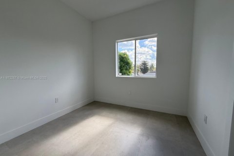 Casa en venta en Fort Lauderdale, Florida, 3 dormitorios № 1920273 - foto 14