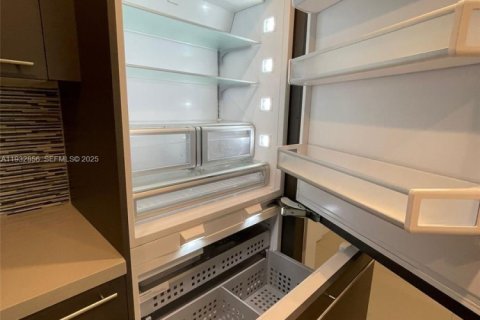 Copropriété à louer à Doral, Floride: 2 chambres, 104.98 m2 № 1991147 - photo 4