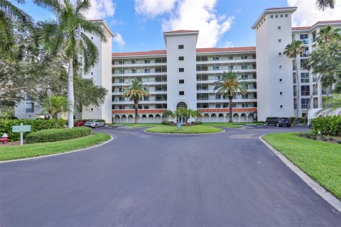 Condominio en alquiler en Saint Petersburg, Florida, 2 dormitorios, 137.5 m2 № 1717063 - foto 1