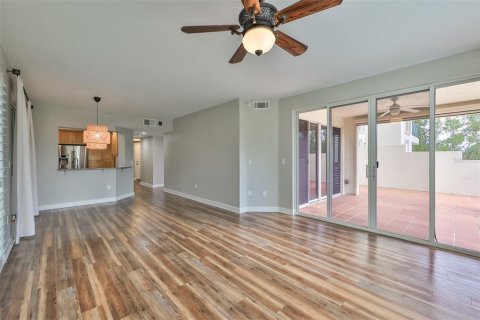 Condominio en alquiler en Saint Petersburg, Florida, 2 dormitorios, 137.5 m2 № 1717063 - foto 26