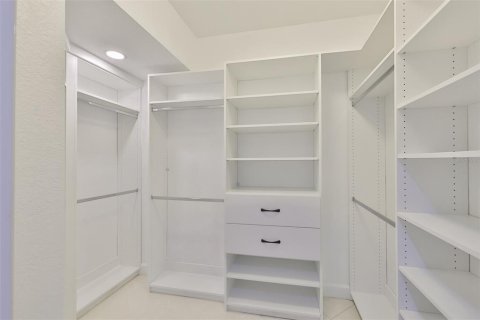 Condominio en alquiler en Saint Petersburg, Florida, 2 dormitorios, 137.5 m2 № 1717063 - foto 16