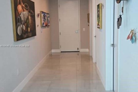 Снять в аренду квартиру в Санни-Айлс-Бич, Флорида 2 спальни, 155.61м2, № 1833965 - фото 6