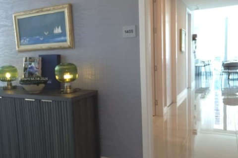 Снять в аренду квартиру в Санни-Айлс-Бич, Флорида 2 спальни, 155.61м2, № 1833965 - фото 12