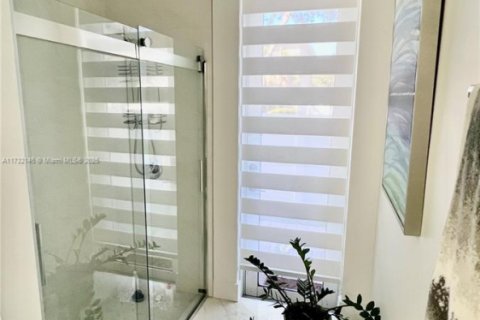 Купить виллу или дом в Майами, Флорида 1 комната, 278.71м2, № 1481557 - фото 13