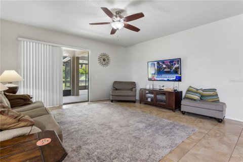 Casa en venta en Mount Dora, Florida, 3 dormitorios, 184.88 m2 № 2386289 - foto 10