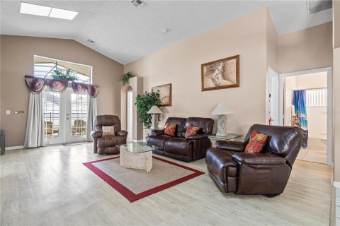 Villa ou maison à vendre à Kissimmee, Floride: 5 chambres, 198.44 m2 № 1894382 - photo 13