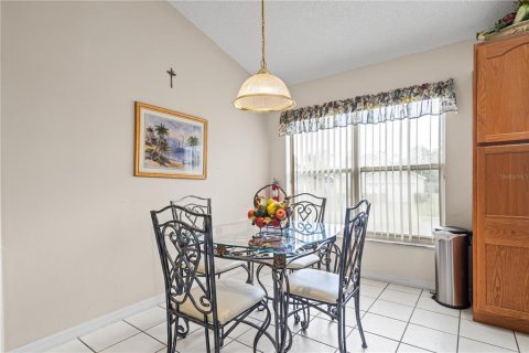 Villa ou maison à vendre à Kissimmee, Floride: 5 chambres, 198.44 m2 № 1894382 - photo 10
