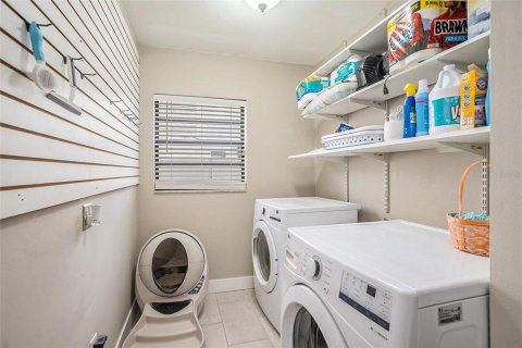 Casa en venta en Brandon, Florida, 4 dormitorios, 181.9 m2 № 1900844 - foto 18