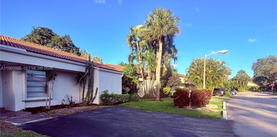 Дом в Бока-Ратон, Флорида 2 спальни, 106.09м2 № 2043526