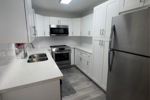 Купить виллу или дом в Бока-Ратон, Флорида 2 спальни, 106.09м2, № 2043526 - фото 4