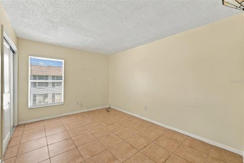 Condo in Orlando, Florida, 2 bedrooms  № 2379802 - photo 22