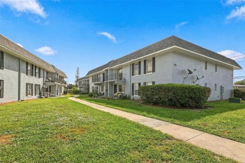 Condo in Orlando, Florida, 2 bedrooms  № 2379802 - photo 3