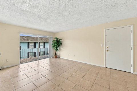 Condo in Orlando, Florida, 2 bedrooms  № 2379802 - photo 8