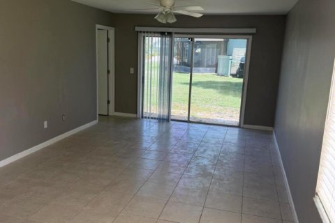 Appartement à louer à Port St. Lucie, Floride: 2 chambres, 85.56 m2 № 2177134 - photo 4