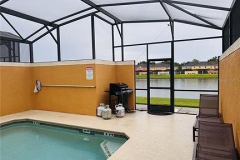 Touwnhouse à vendre à Kissimmee, Floride: 4 chambres, 176.7 m2 № 2347341 - photo 8