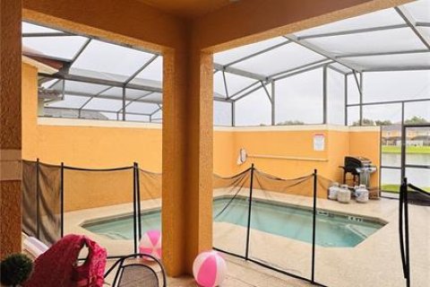 Touwnhouse à vendre à Kissimmee, Floride: 4 chambres, 176.7 m2 № 2347341 - photo 7