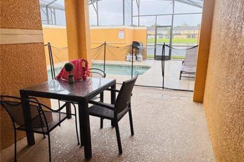Touwnhouse à vendre à Kissimmee, Floride: 4 chambres, 176.7 m2 № 2347341 - photo 6