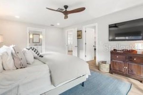 House in Sarasota, Florida 3 bedrooms, 181.16 sq.m. № 1684823 - photo 13