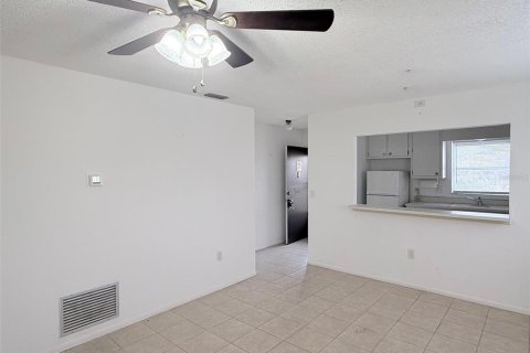 Condo in Bradenton, Florida, 1 bedroom № 2213071 - photo 7