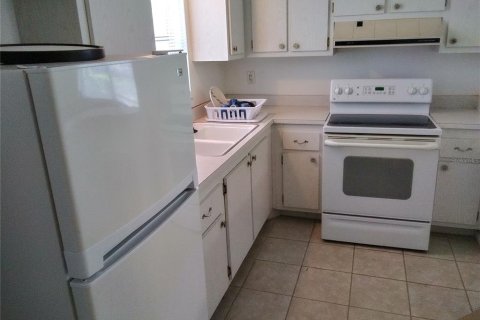Condo in Bradenton, Florida, 1 bedroom № 2213071 - photo 8