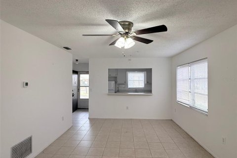 Condo in Bradenton, Florida, 1 bedroom № 2213071 - photo 2