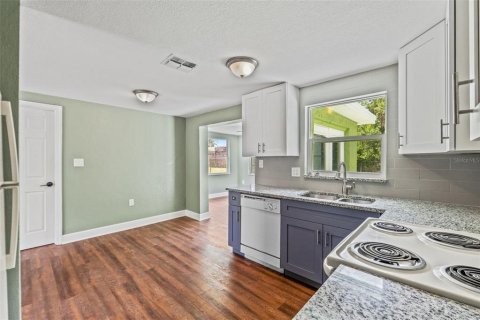 Casa en venta en Port Richey, Florida, 2 dormitorios, 91.04 m2 № 1803133 - foto 10