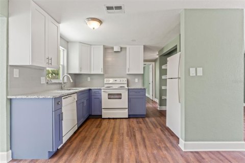 Casa en venta en Port Richey, Florida, 2 dormitorios, 91.04 m2 № 1803133 - foto 4