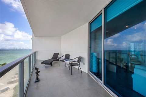 Condominio en venta en Hollywood, Florida, 3 dormitorios, 244.05 m2 № 1946212 - foto 4