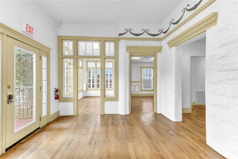 Immobilier commercial à vendre à Kissimmee, Floride: 232.35 m2 № 2145241 - photo 9