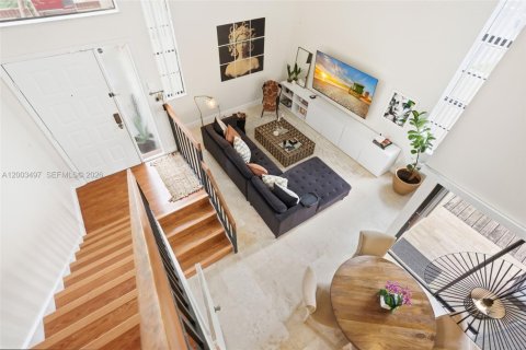 Townhouse in Miami, Florida 3 bedrooms, 130.71 sq.m. № 2068134 - photo 12