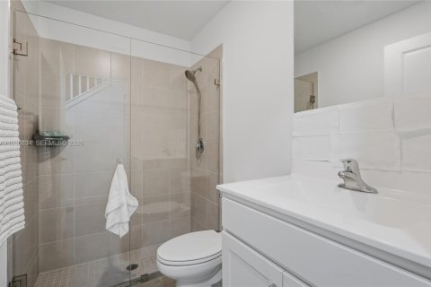 Touwnhouse à vendre à Riviera Beach, Floride: 3 chambres, 121.79 m2 № 2007341 - photo 12