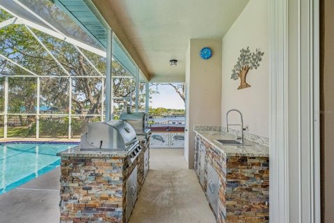 House in New Port Richey, Florida 4 bedrooms, 258.92 sq.m. № 1806909 - photo 11